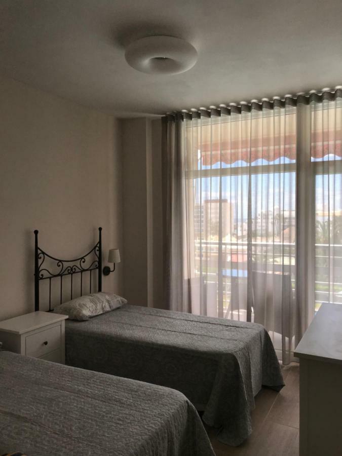 Apartments "La Roca" Торремолинос Экстерьер фото